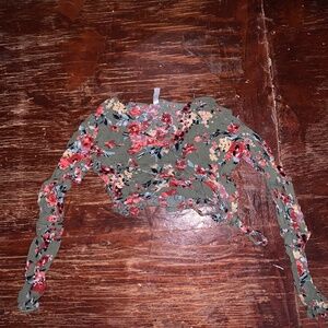 Flower print long sleeve scrunch crop top for summer and teens/women